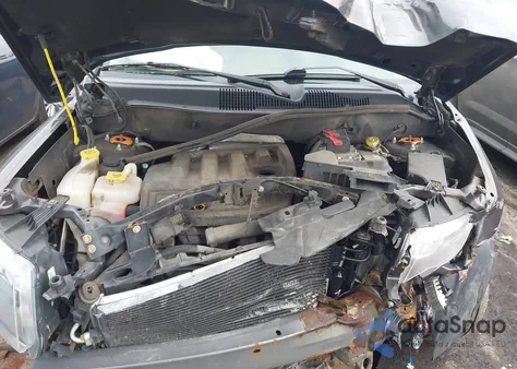 2015 Jeep Compass Sport z USA, uszkodzony, nr VIN 1C4NJDBB9FD416641